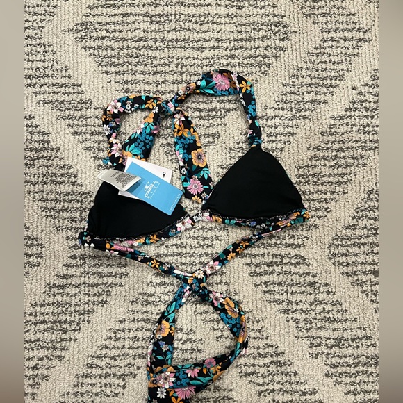 NWT O’NEIL Tatum Talia Floral Bikini Top Swmimwear - Picture 2 of 4